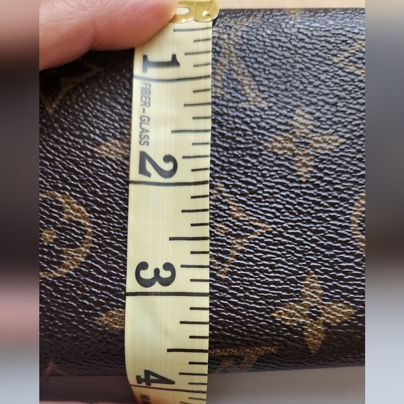 ✨️Louis Vuitton Vintage Monogram Snap Wallet - Picture 10 of 13
